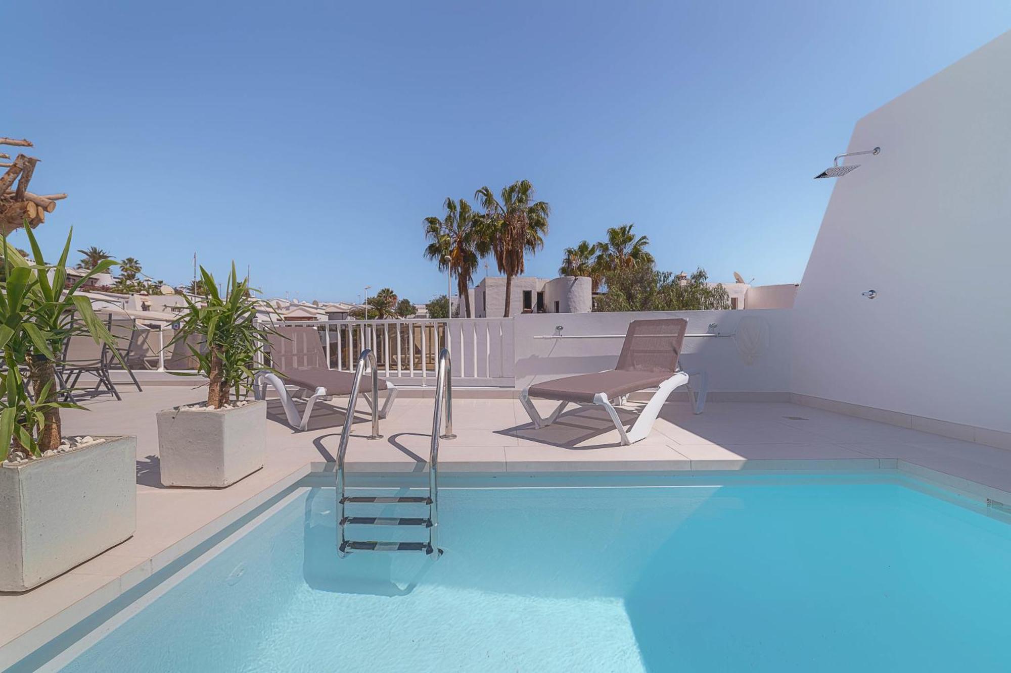 Nina Lanzarote Villa
